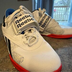 Reebok legacy trainers (men 6.5/women 8.5)